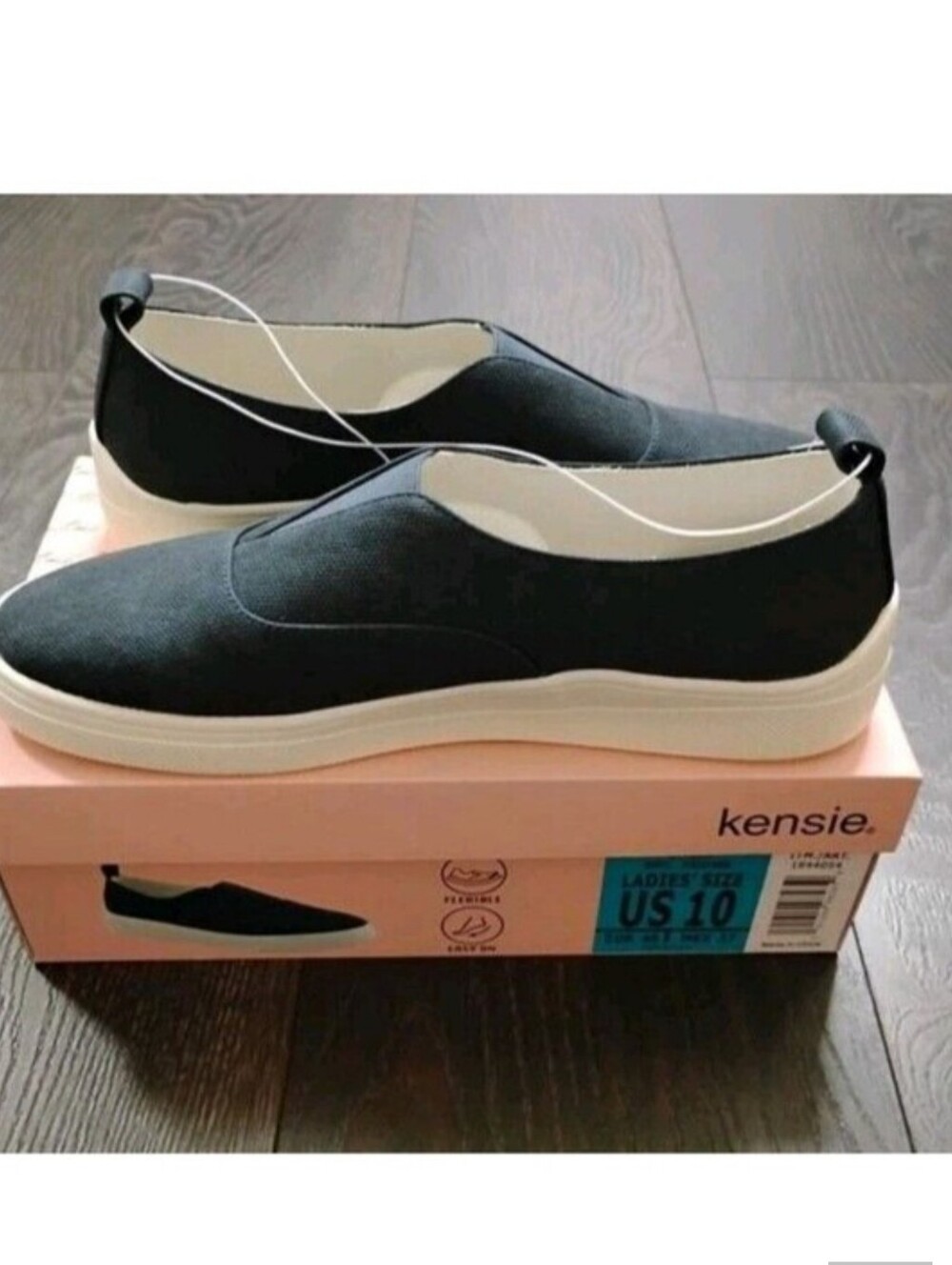 Kensie Ladies' Salia Slip On Comfort Casual Shoes Slip On Sneakers Navy Size 10